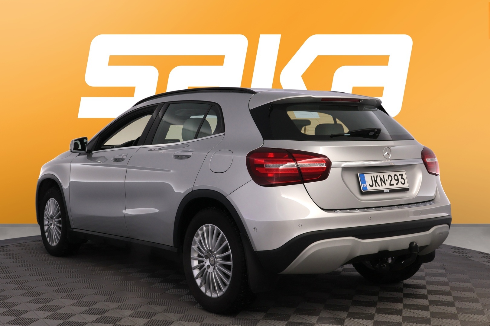 MERCEDES-BENZ GLA 2018