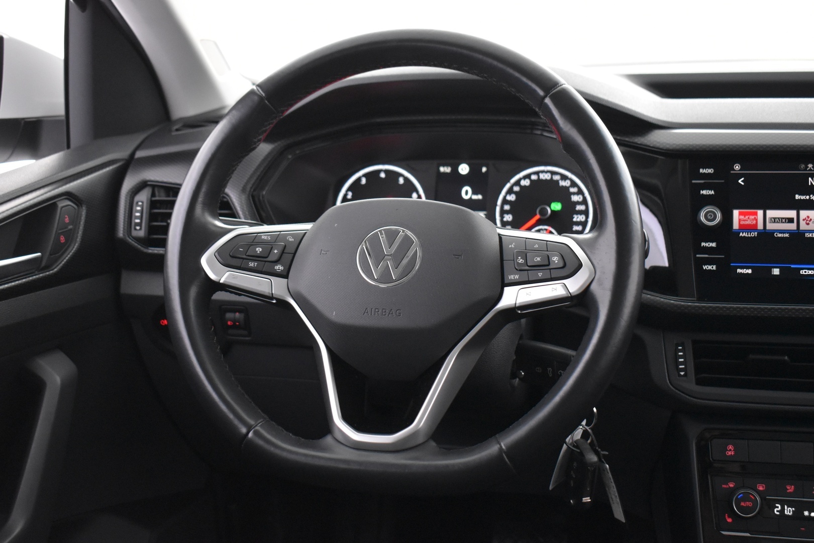 VOLKSWAGEN T-Cross 2021