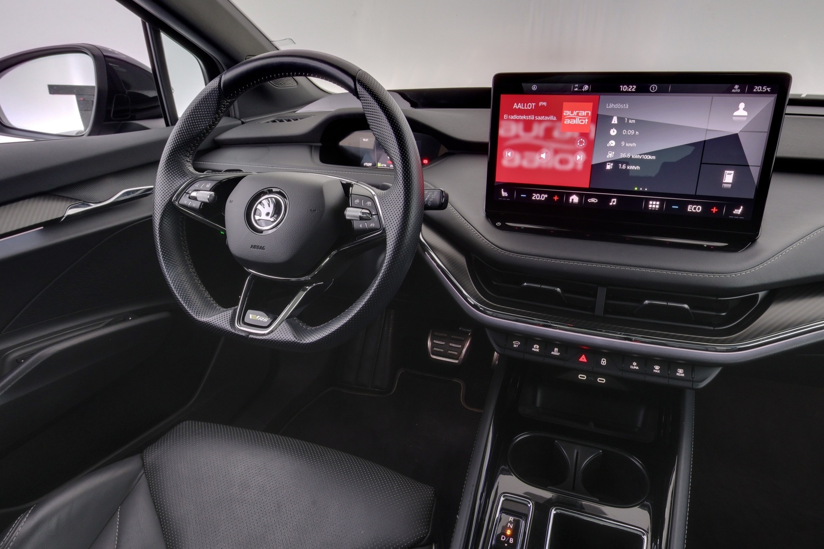 SKODA Enyaq 2023