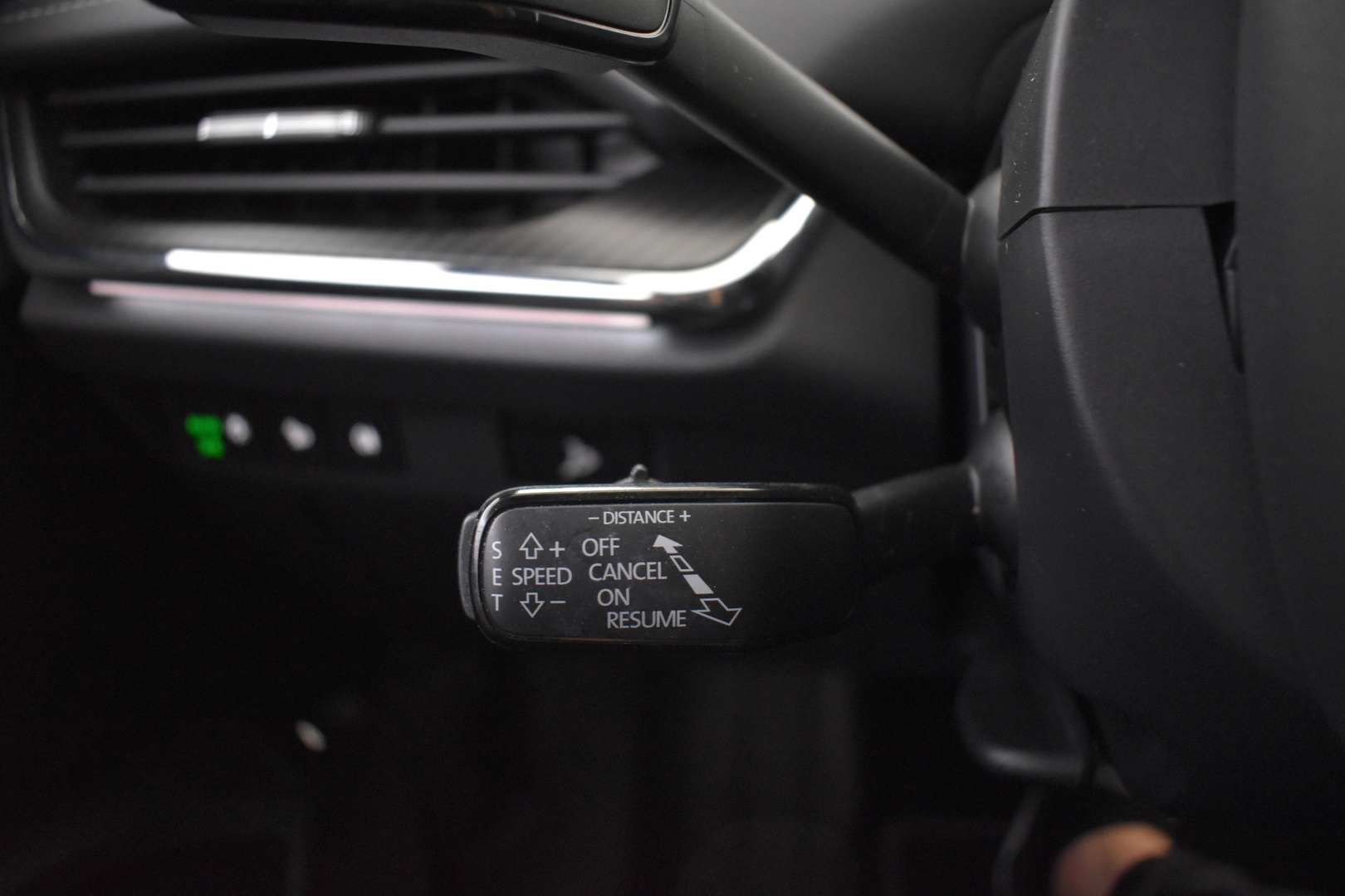SKODA Enyaq 2023