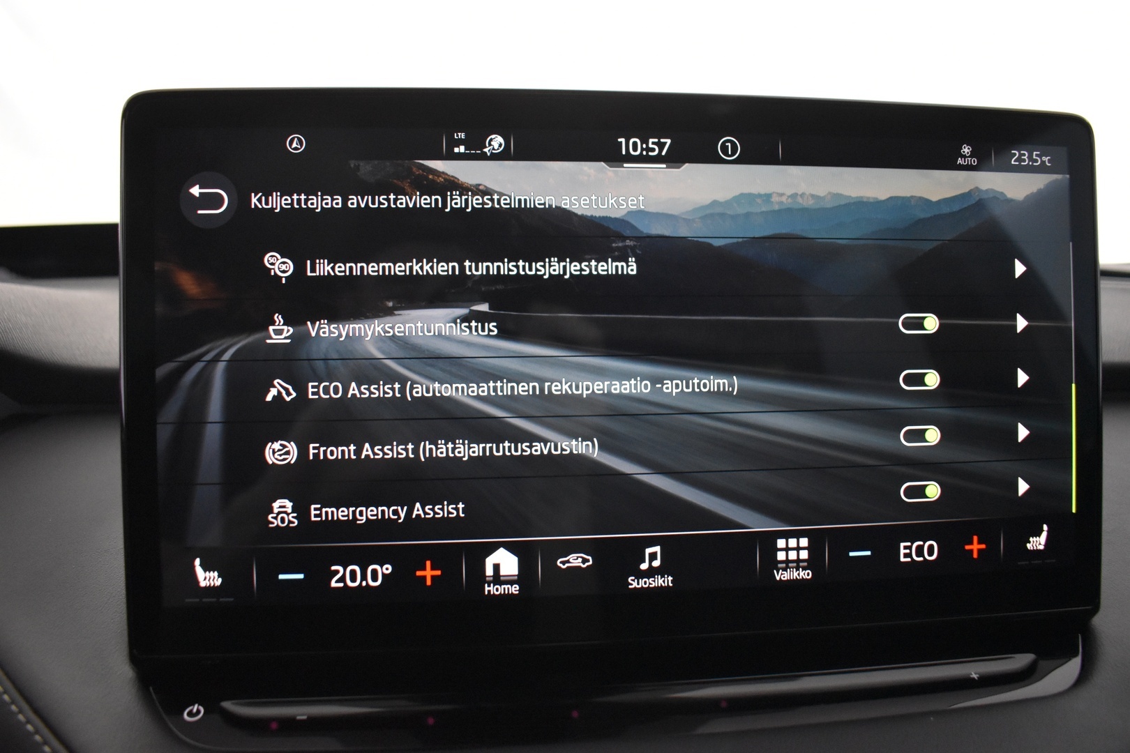 SKODA Enyaq 2023