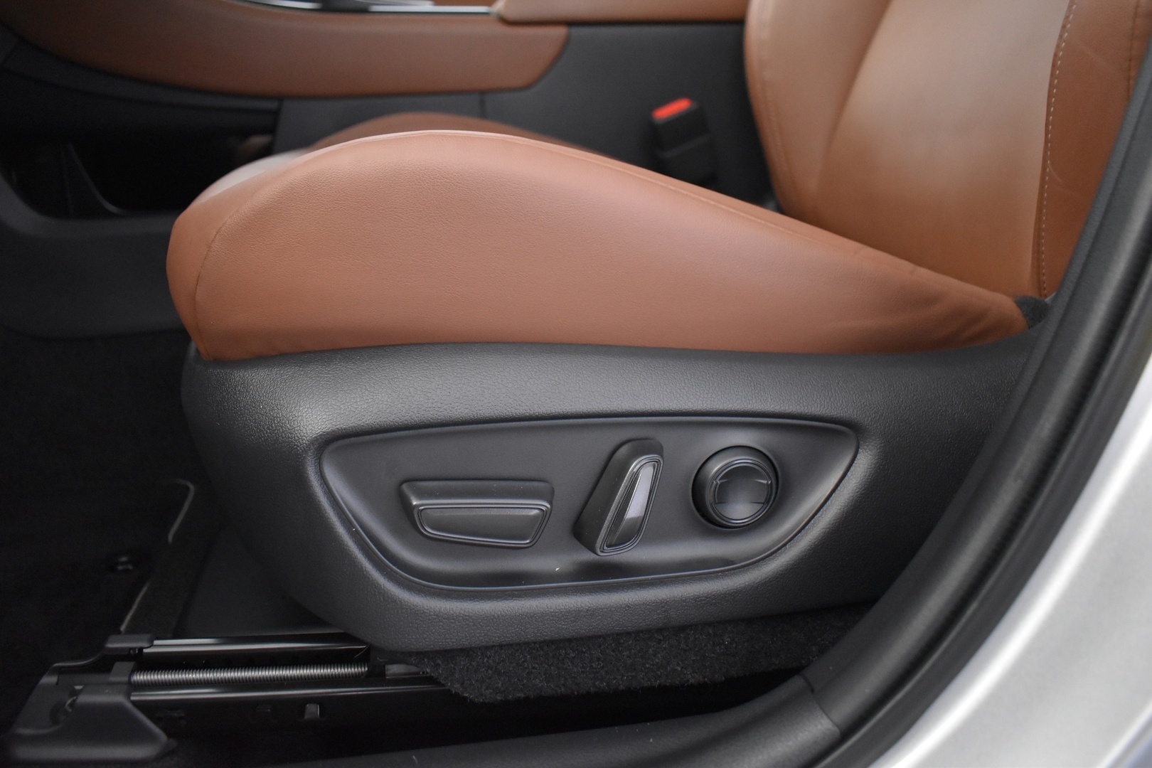 LEXUS LBX 2025