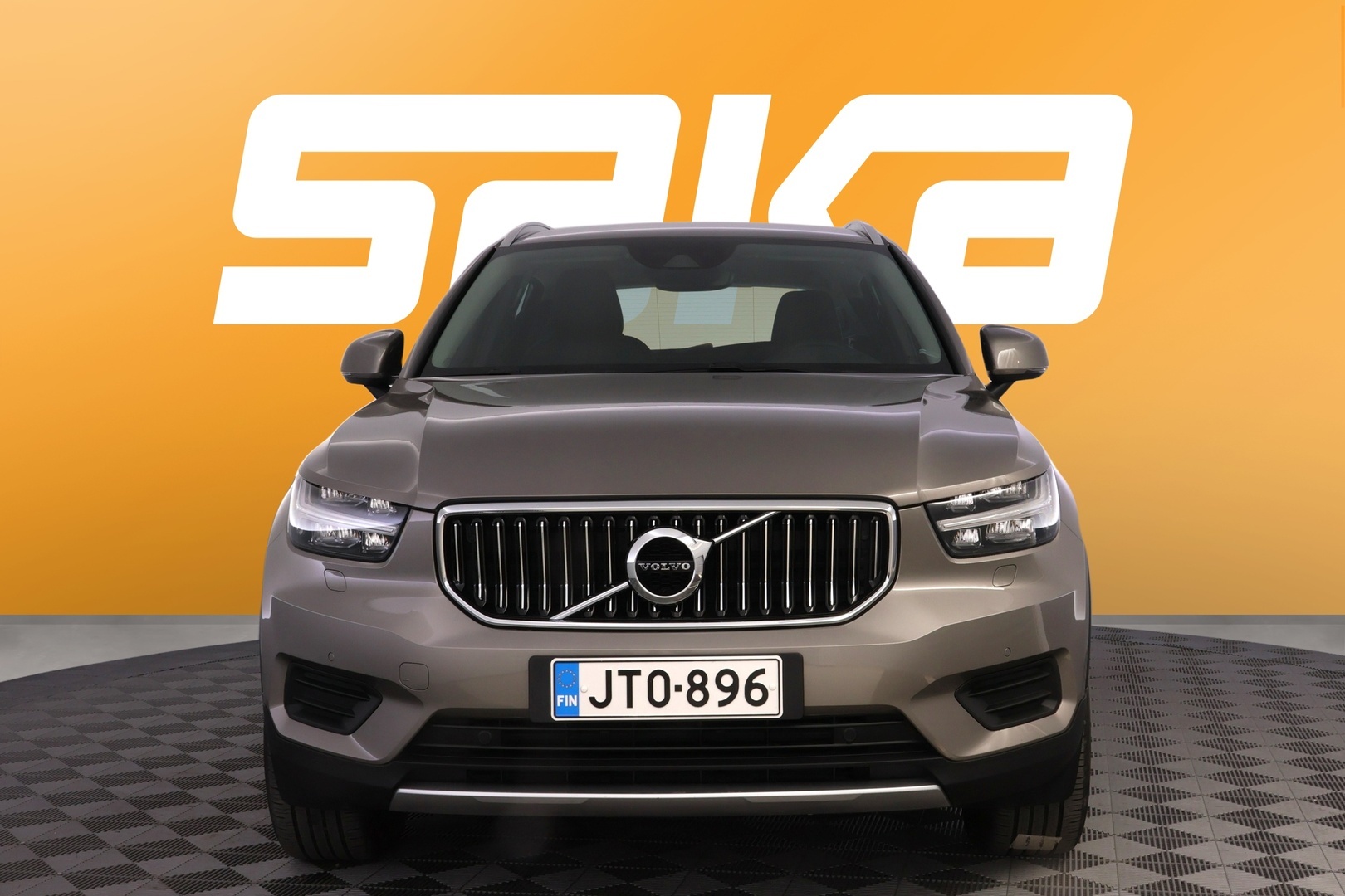 VOLVO XC40 2022
