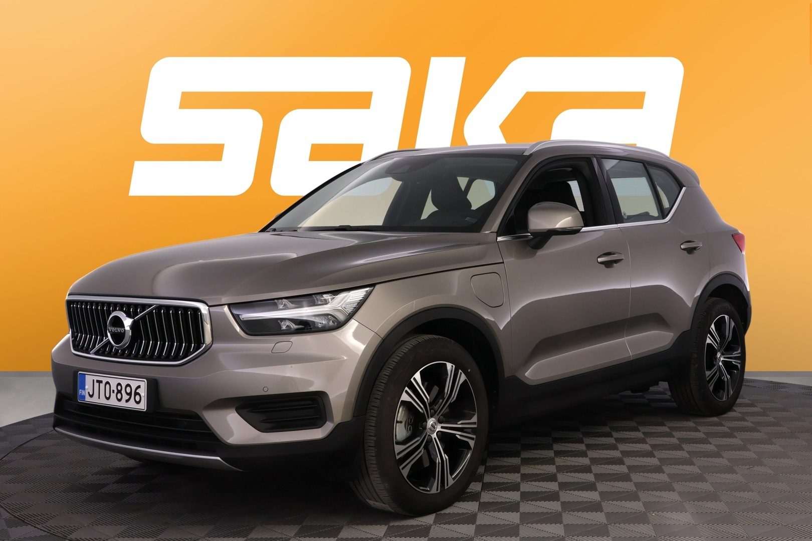 VOLVO XC40 2022