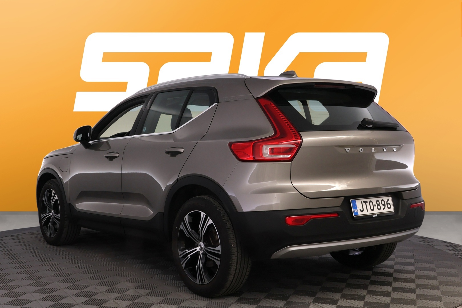 VOLVO XC40 2022