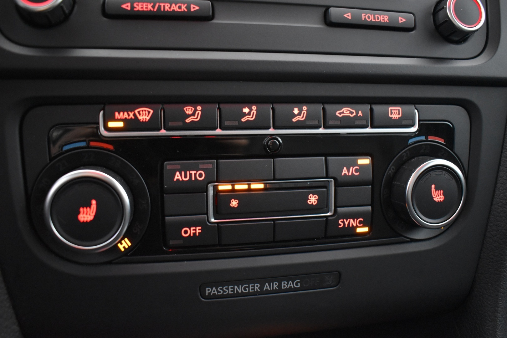 VOLKSWAGEN Golf 2013