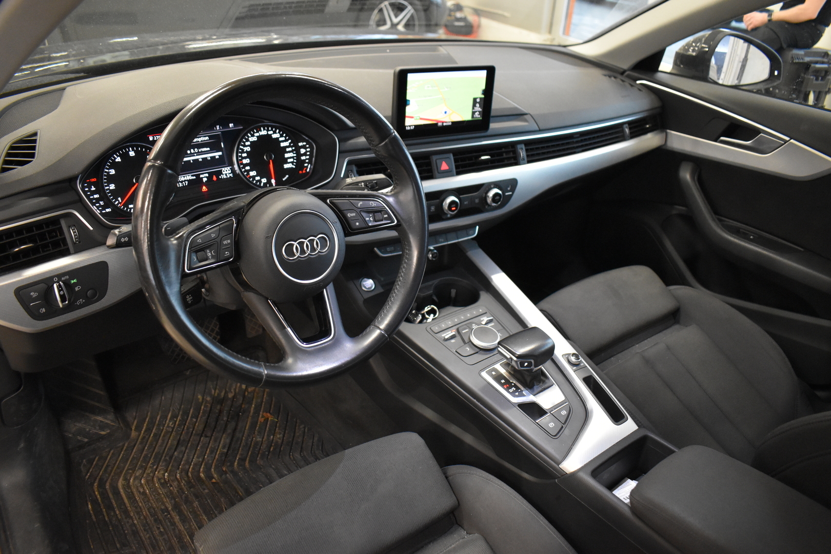 AUDI A4 2016