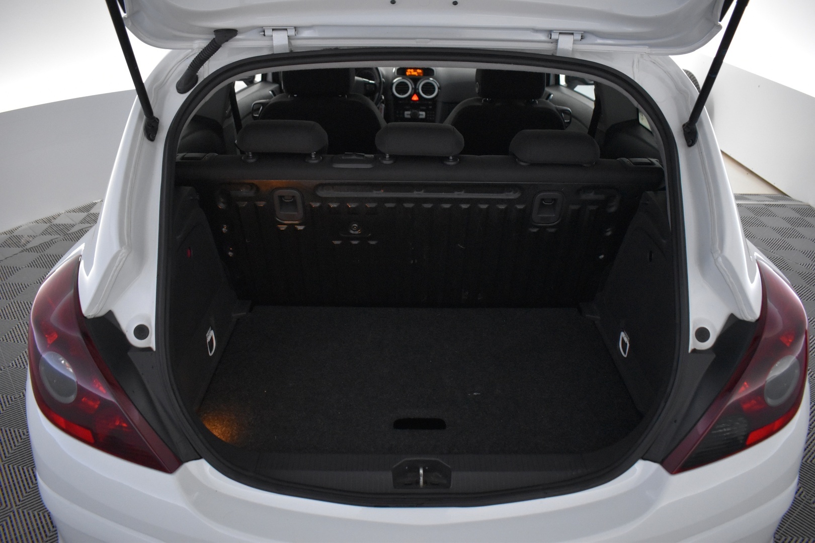 OPEL Corsa 2011