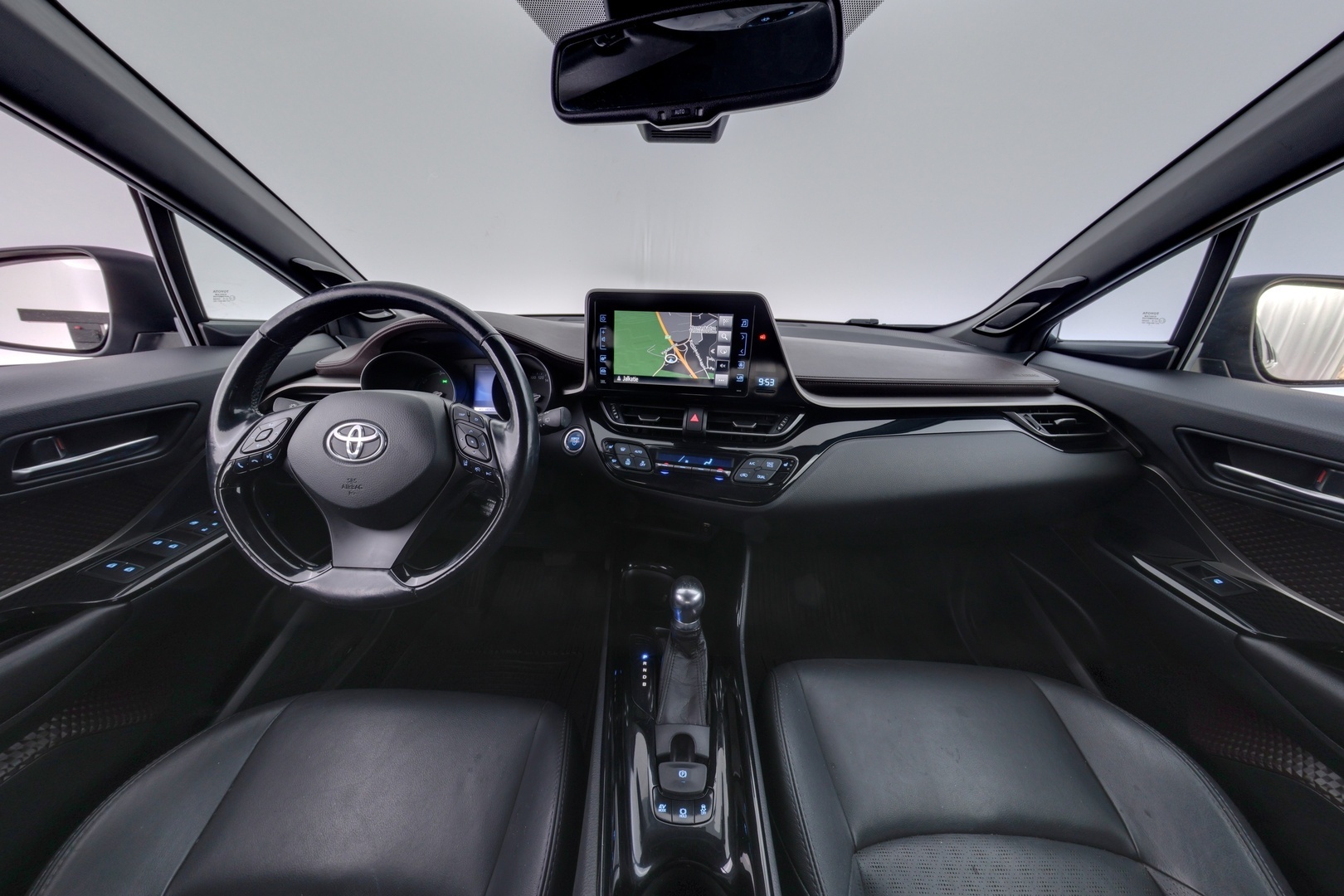 TOYOTA C-HR 2017