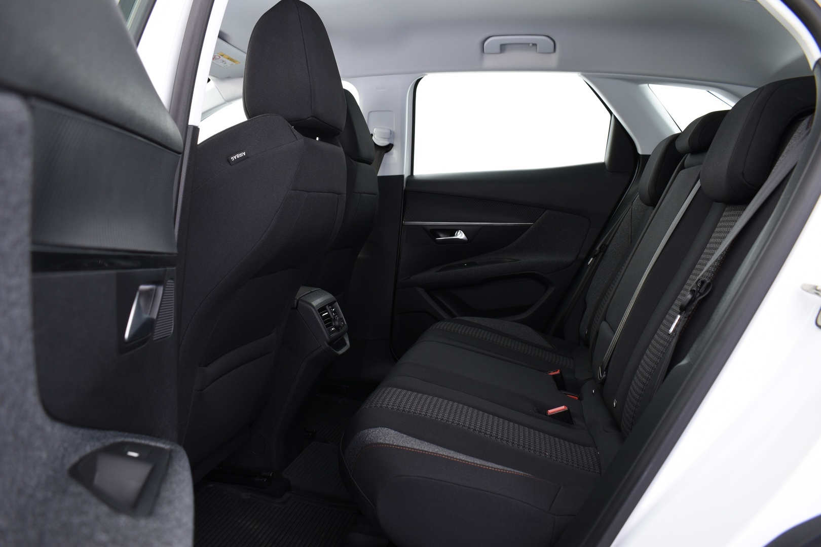 PEUGEOT 3008 2018
