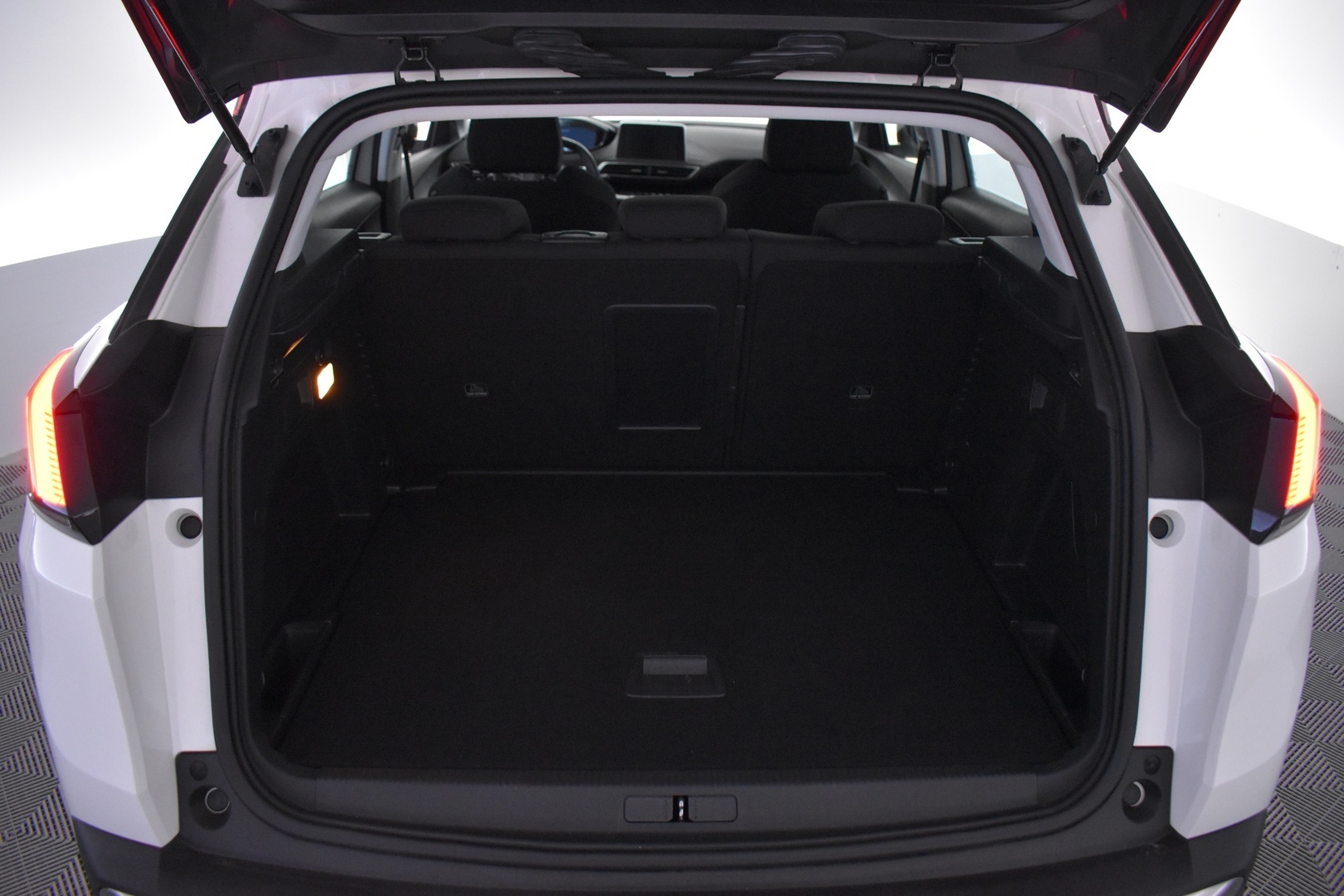 PEUGEOT 3008 2018