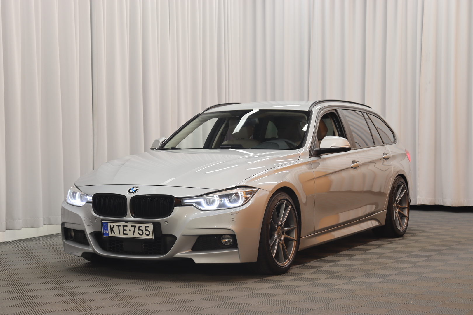 BMW 320 2018
