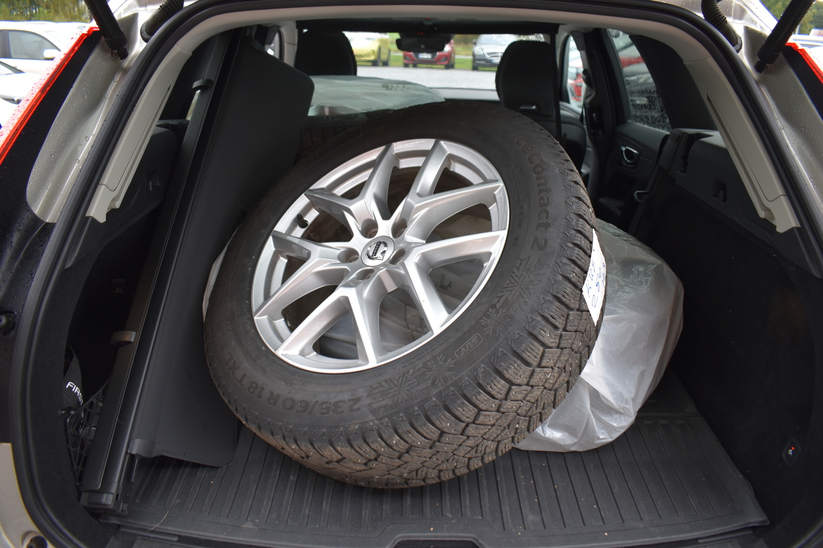 VOLVO XC60 2021