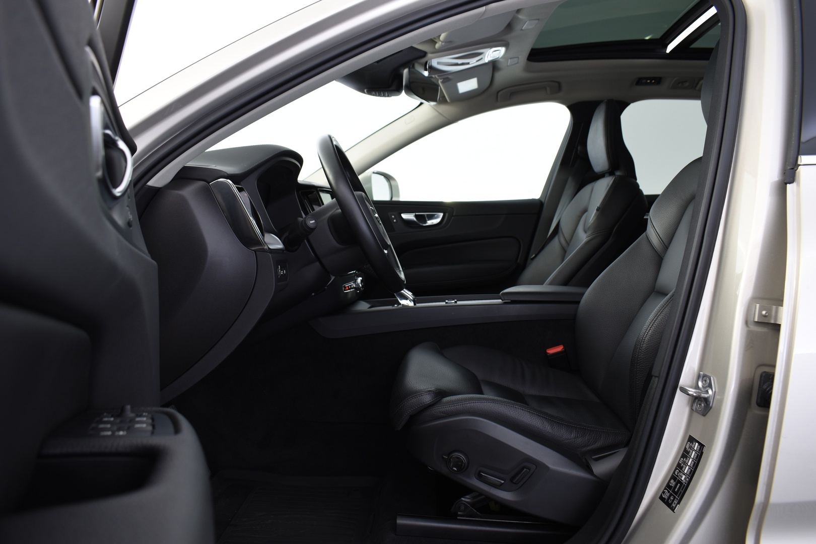 VOLVO XC60 2021