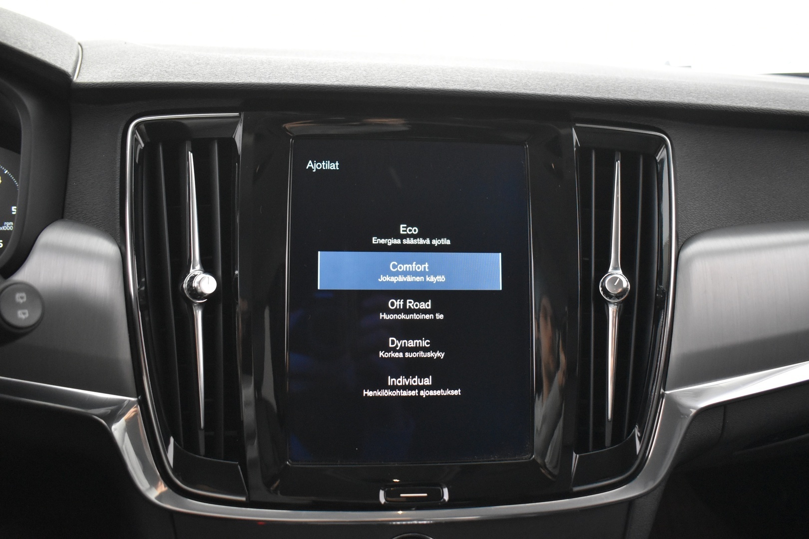 VOLVO V90 Cross Country 2018