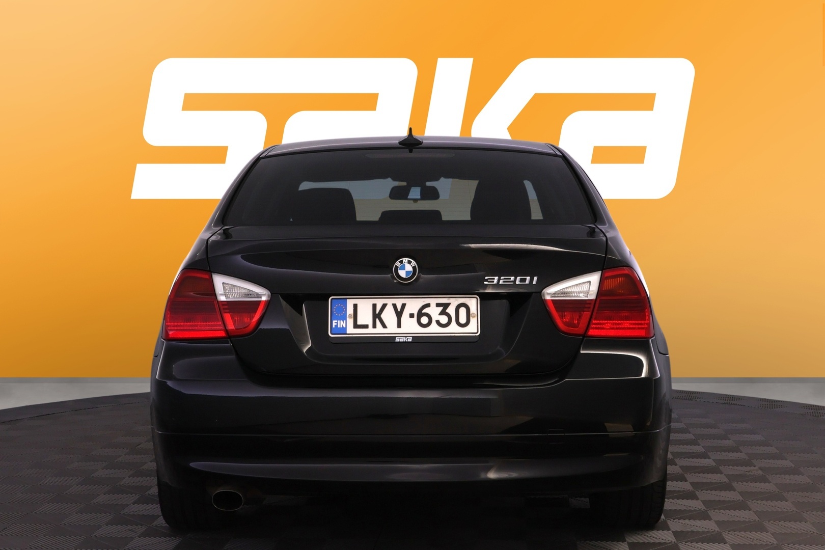 BMW 320 2007