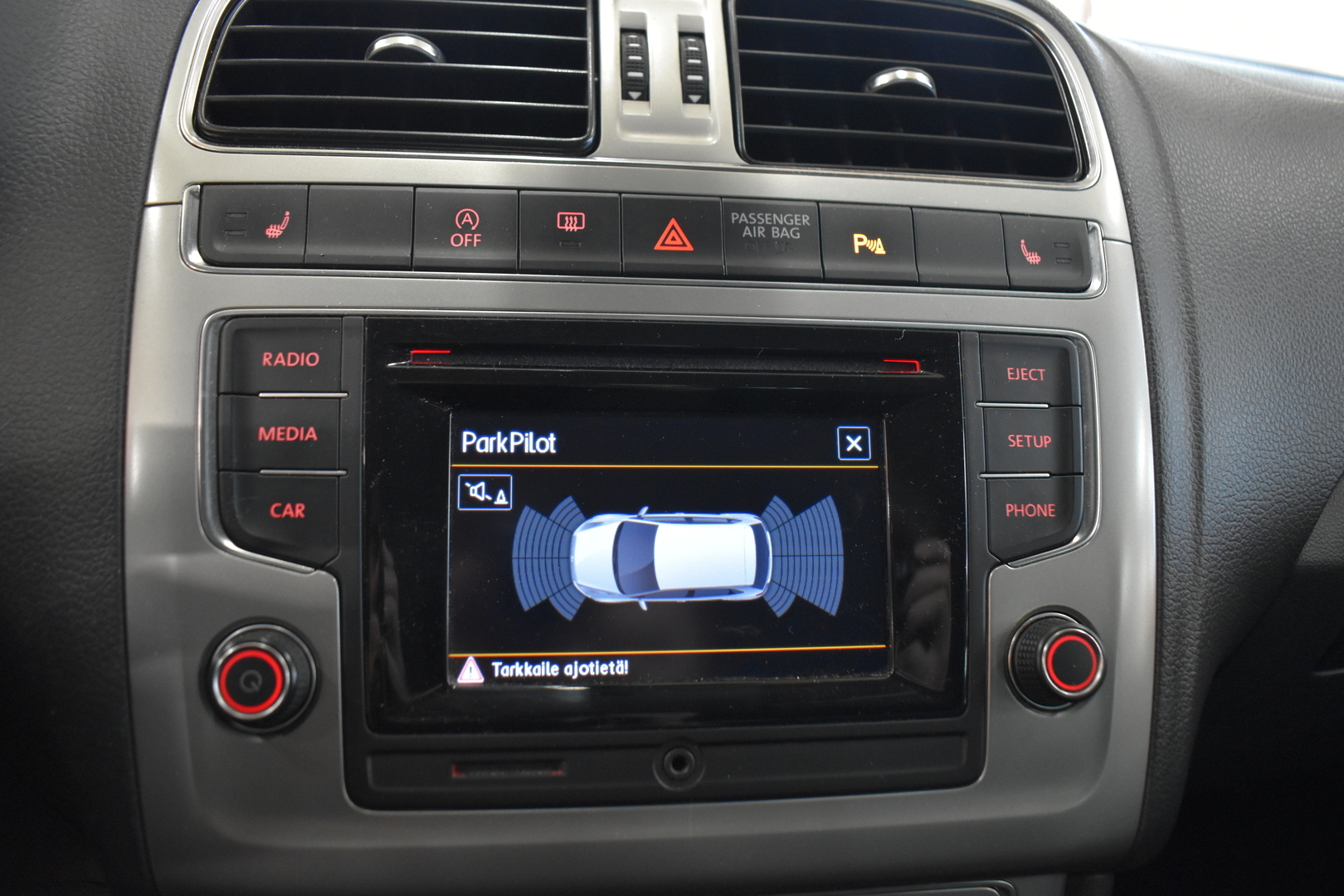 VOLKSWAGEN Polo 2016