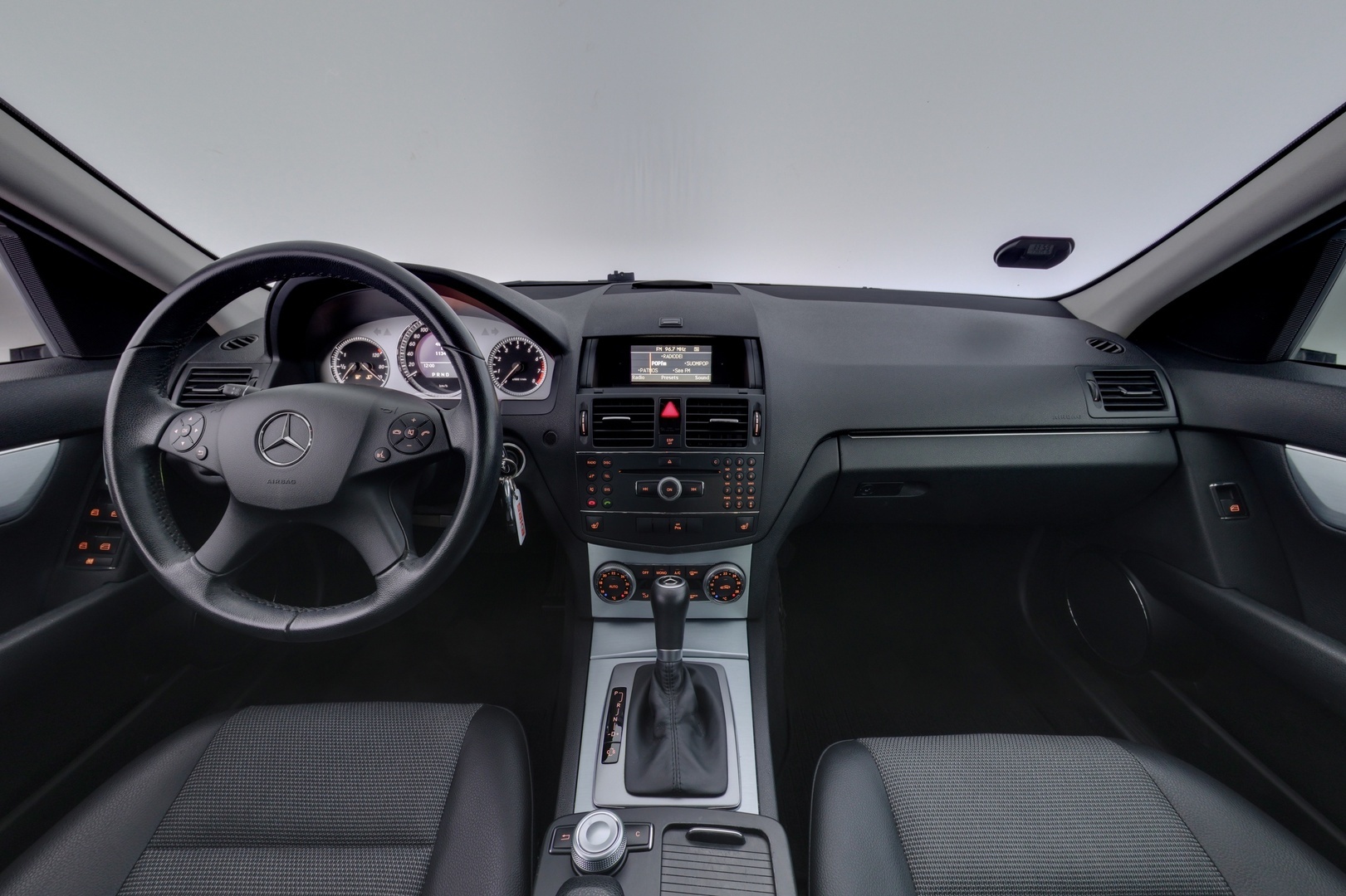 MERCEDES-BENZ C 2009