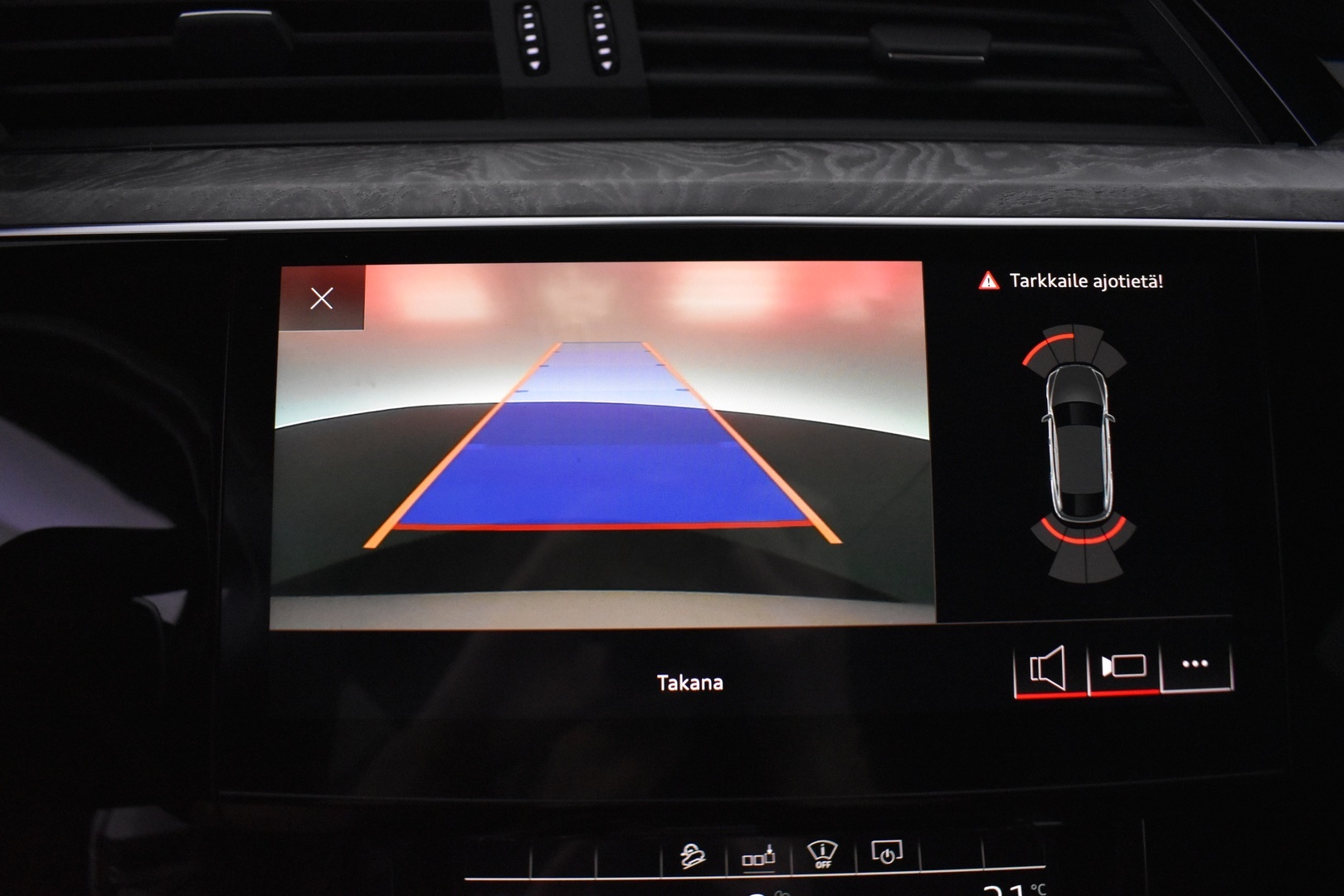 AUDI e-tron 2020