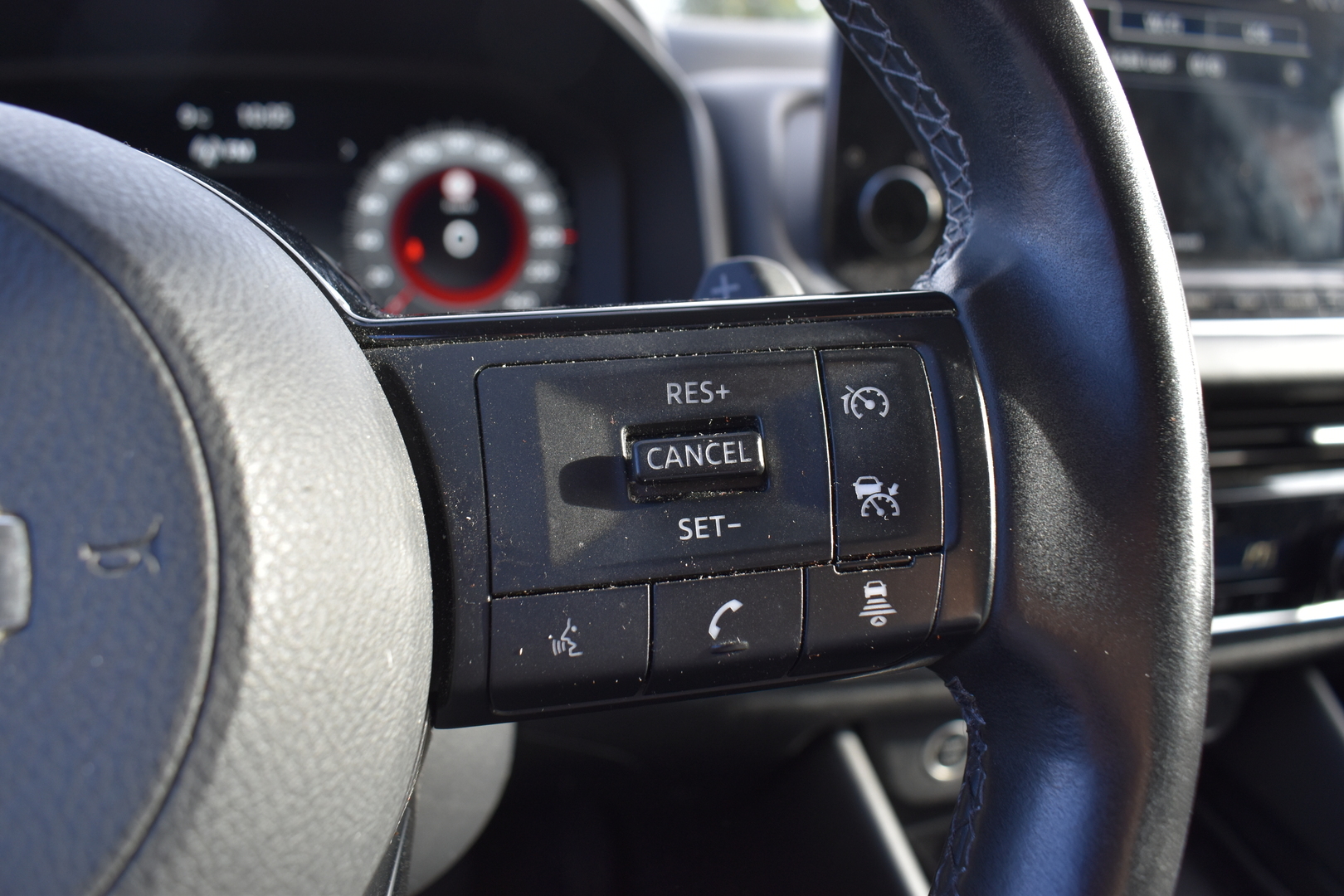 NISSAN Qashqai 2022