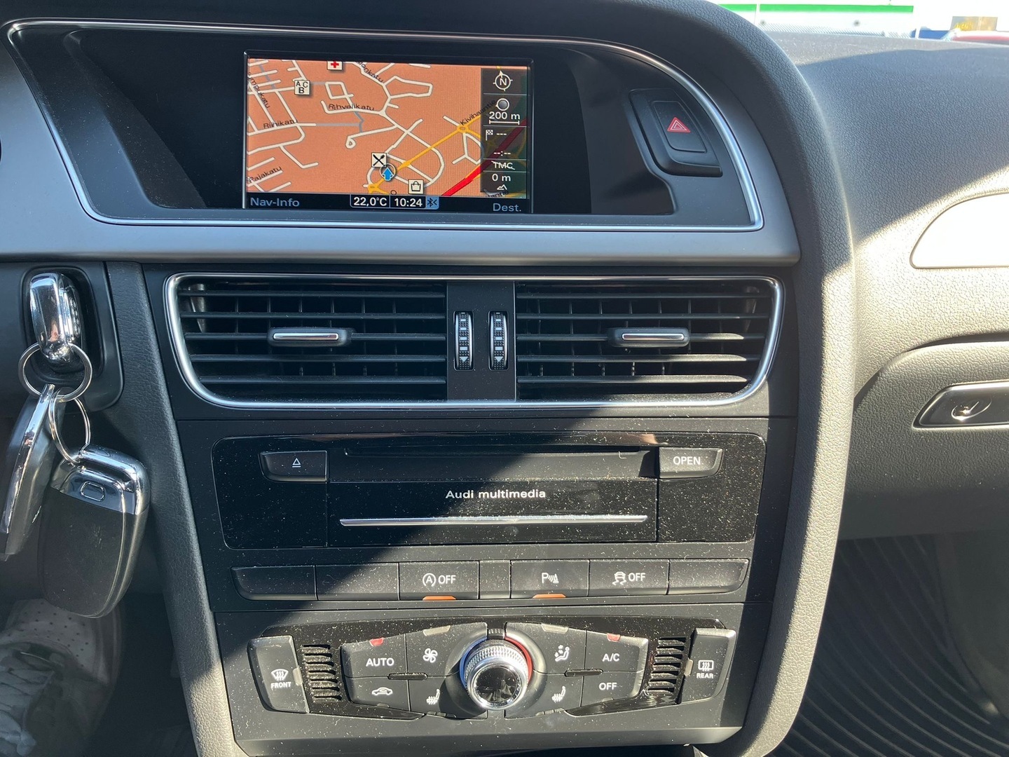 AUDI A4 2015