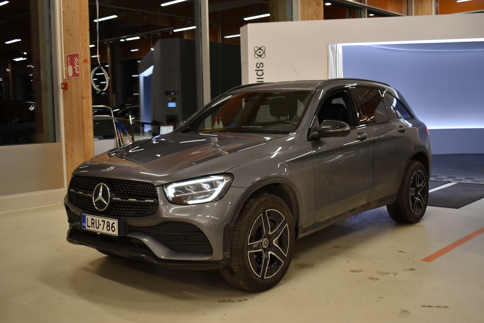 MERCEDES-BENZ GLC 2022