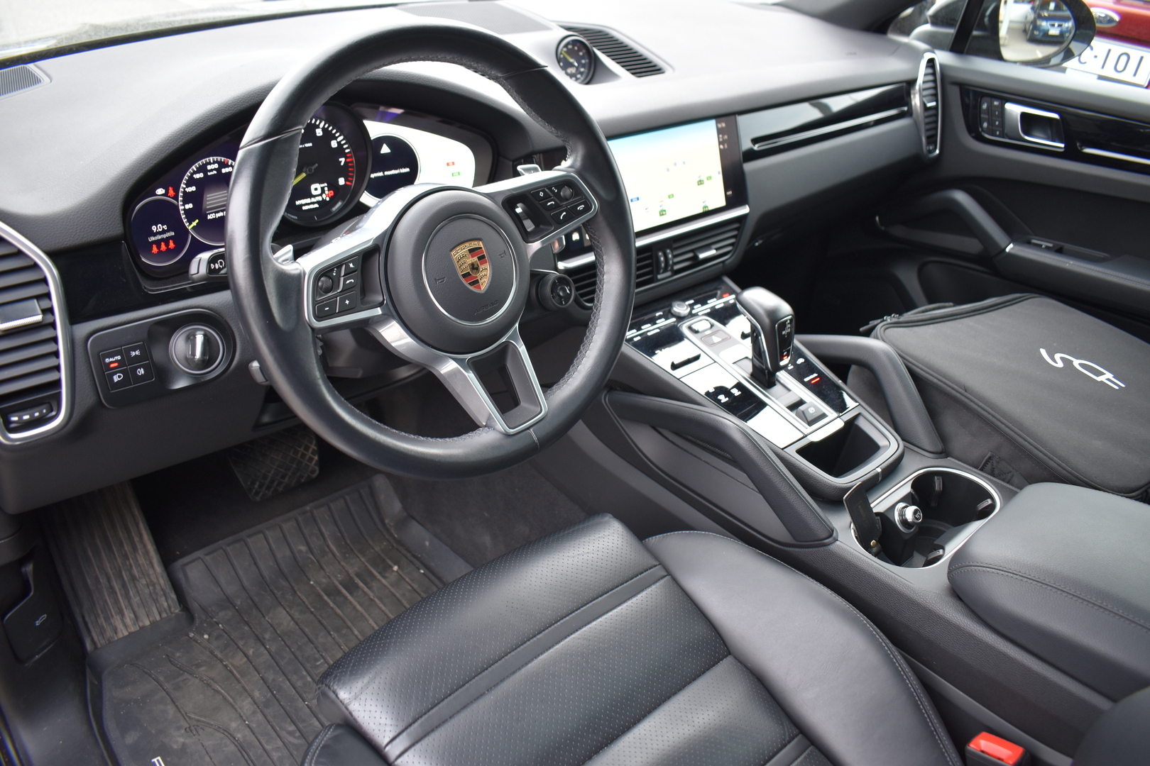 PORSCHE Cayenne 2023