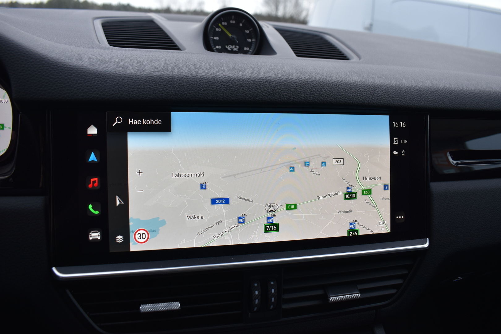 PORSCHE Cayenne 2023