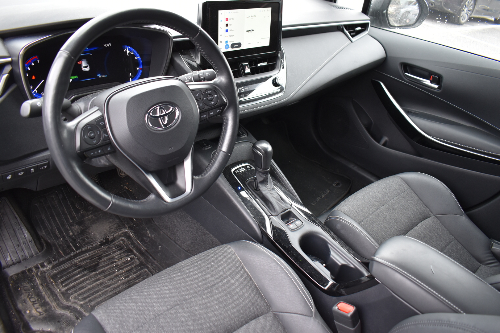 TOYOTA Corolla 2023