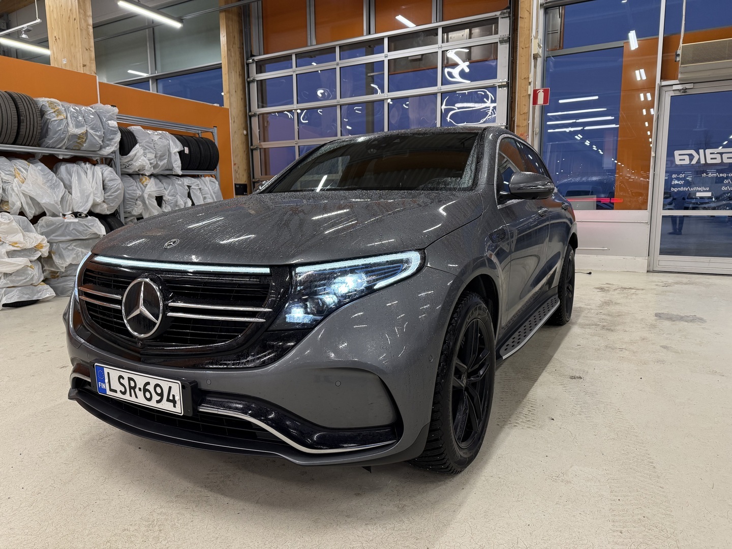 MERCEDES-BENZ EQC 2023