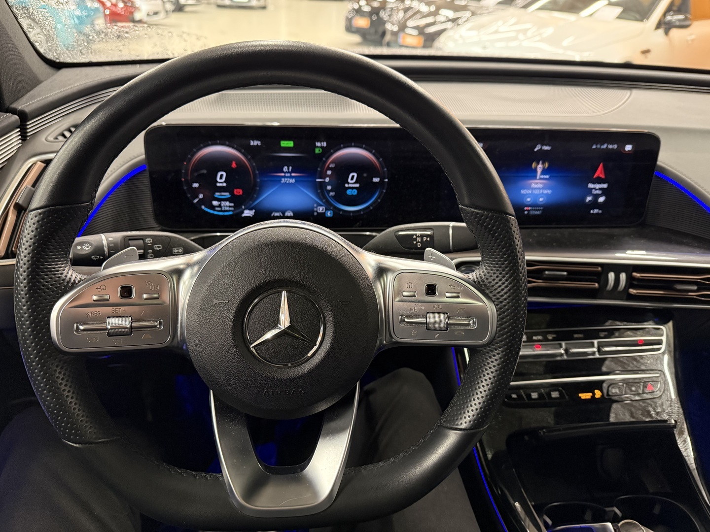 MERCEDES-BENZ EQC 2023