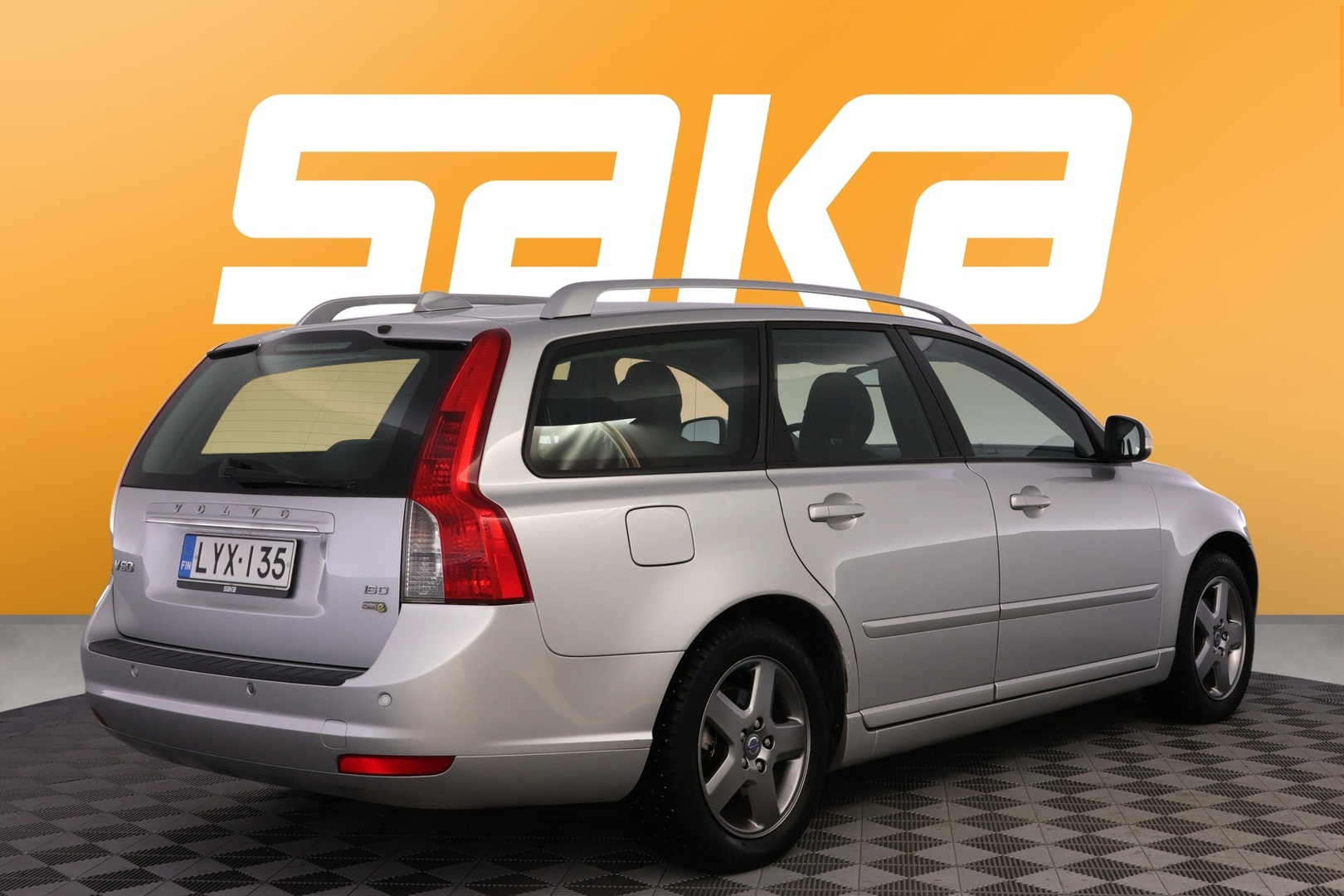 VOLVO V50 2010