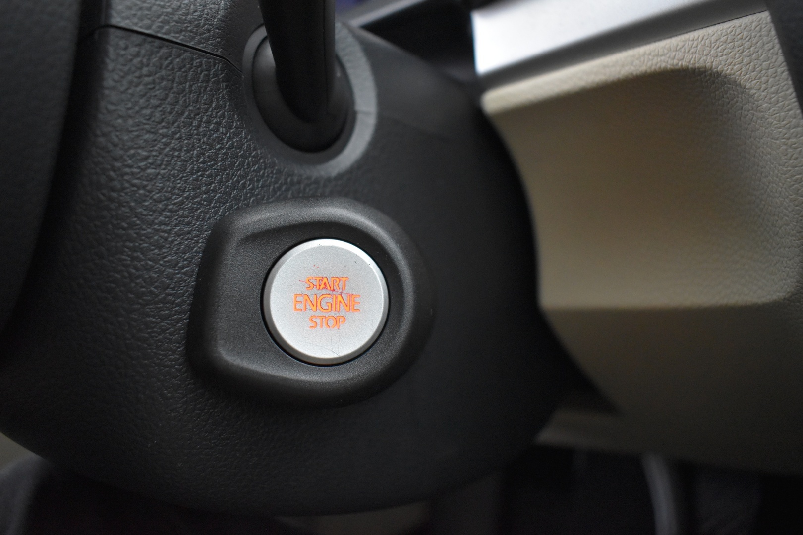 VOLKSWAGEN Golf 2012