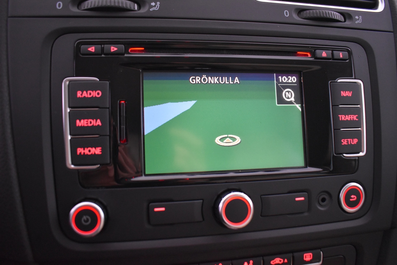 VOLKSWAGEN Golf 2012