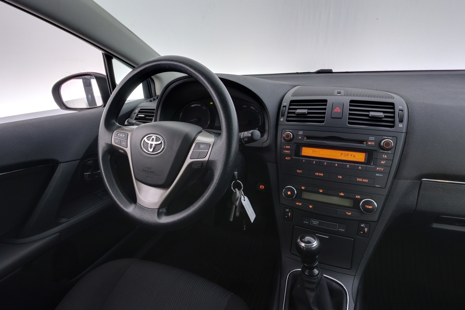 TOYOTA Avensis 2010