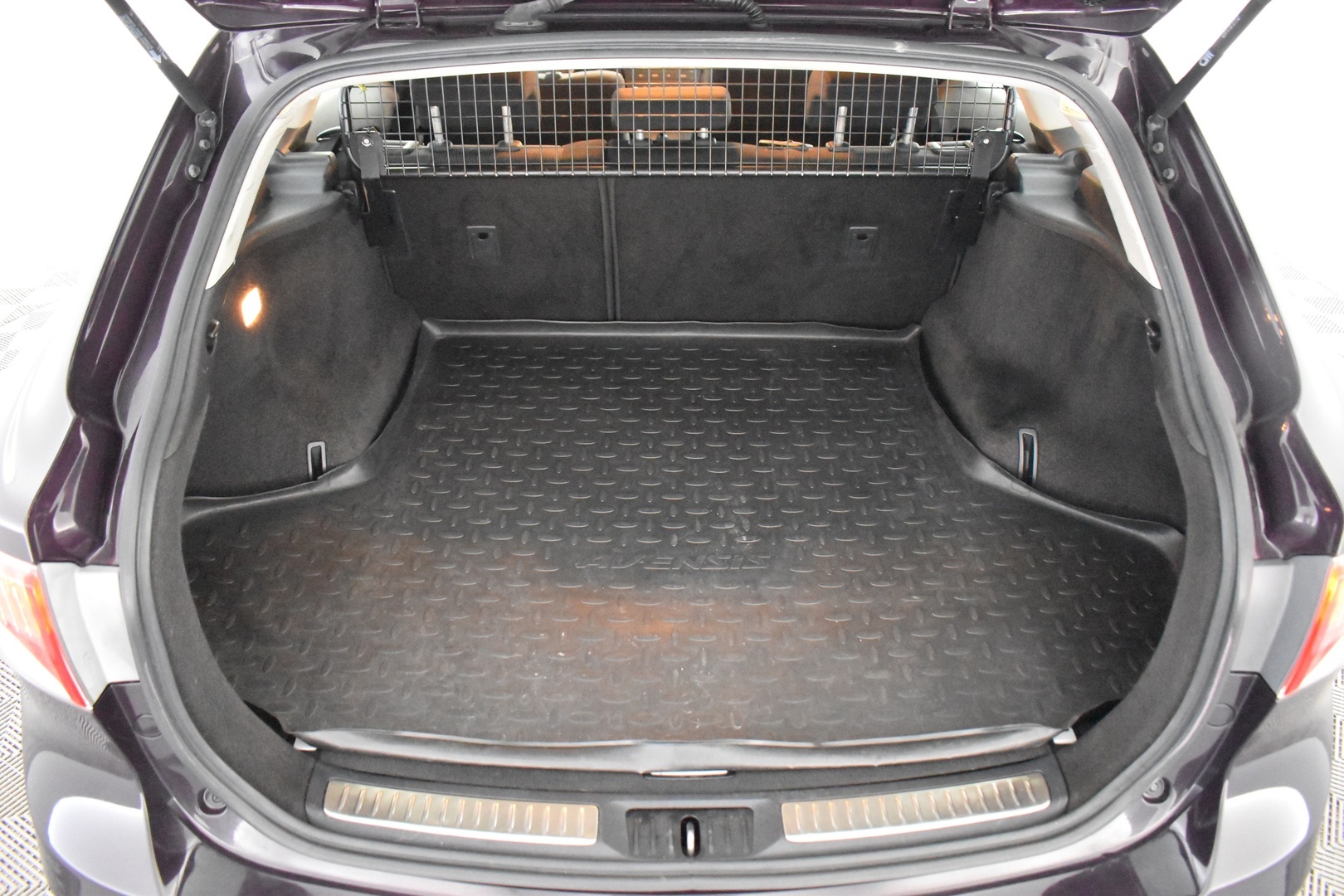 TOYOTA Avensis 2010