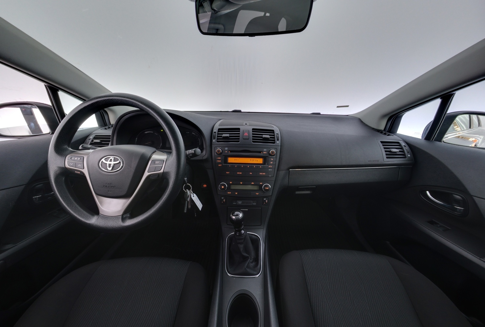 TOYOTA Avensis 2010