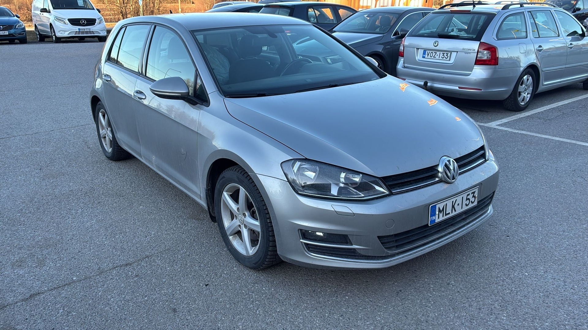 VOLKSWAGEN Golf 2013
