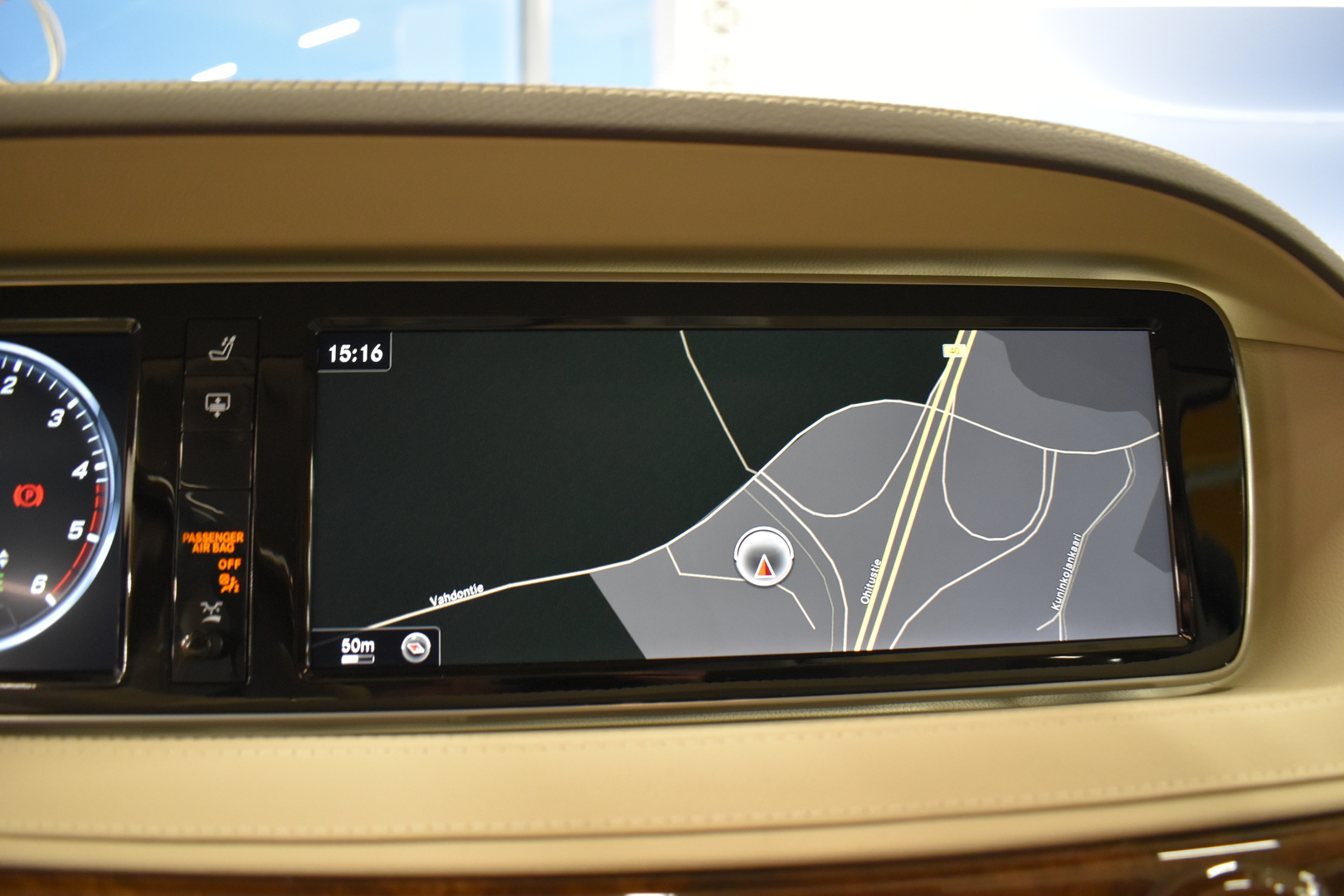 MERCEDES-BENZ S 2015