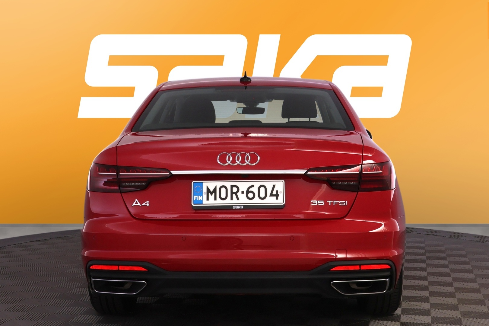AUDI A4 2023