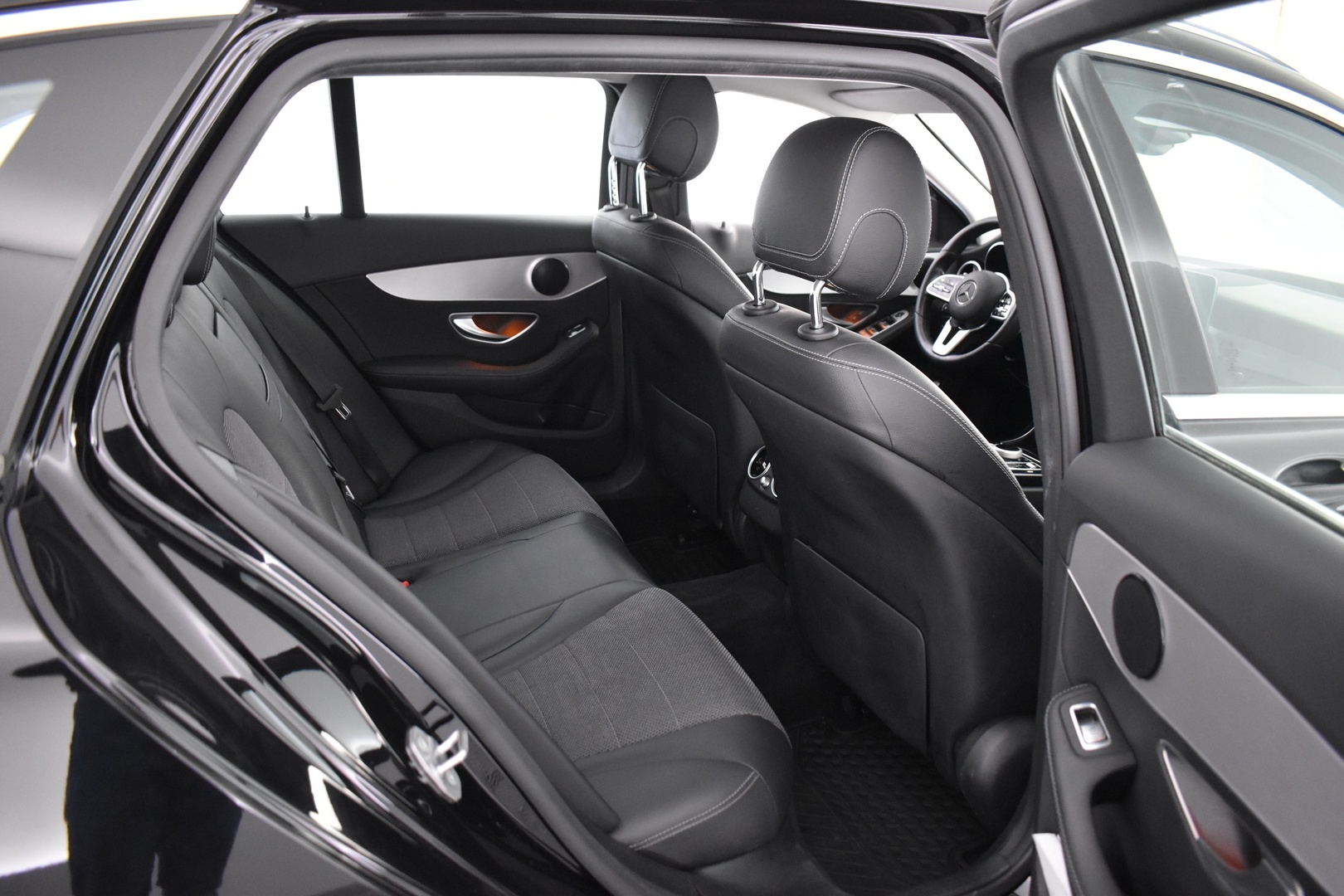 MERCEDES-BENZ C 2020