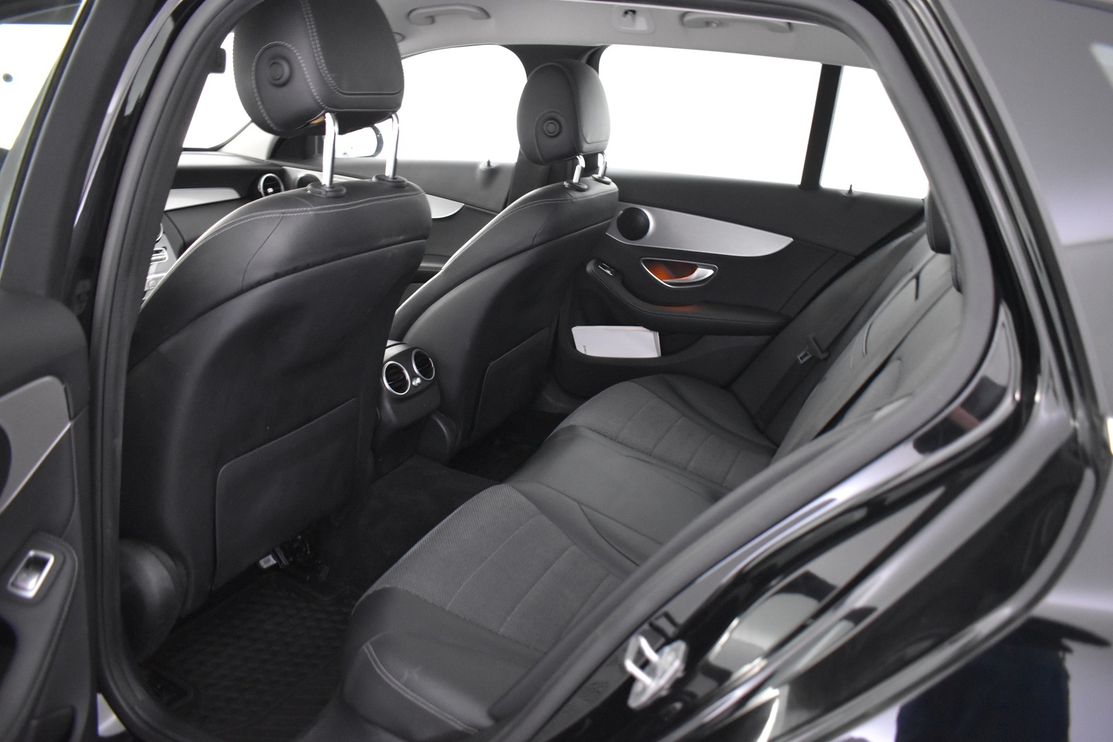 MERCEDES-BENZ C 2020