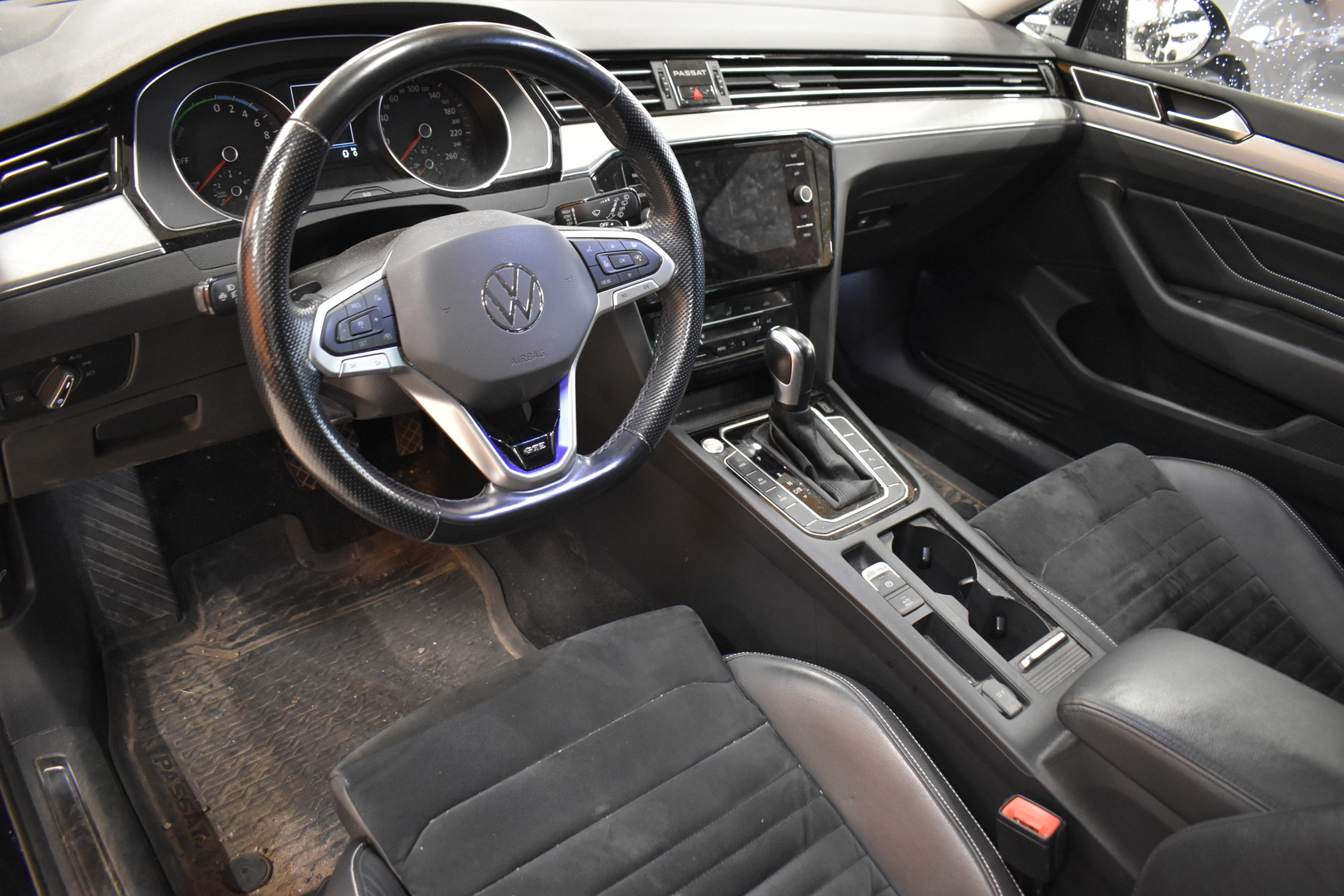 VOLKSWAGEN Passat 2021