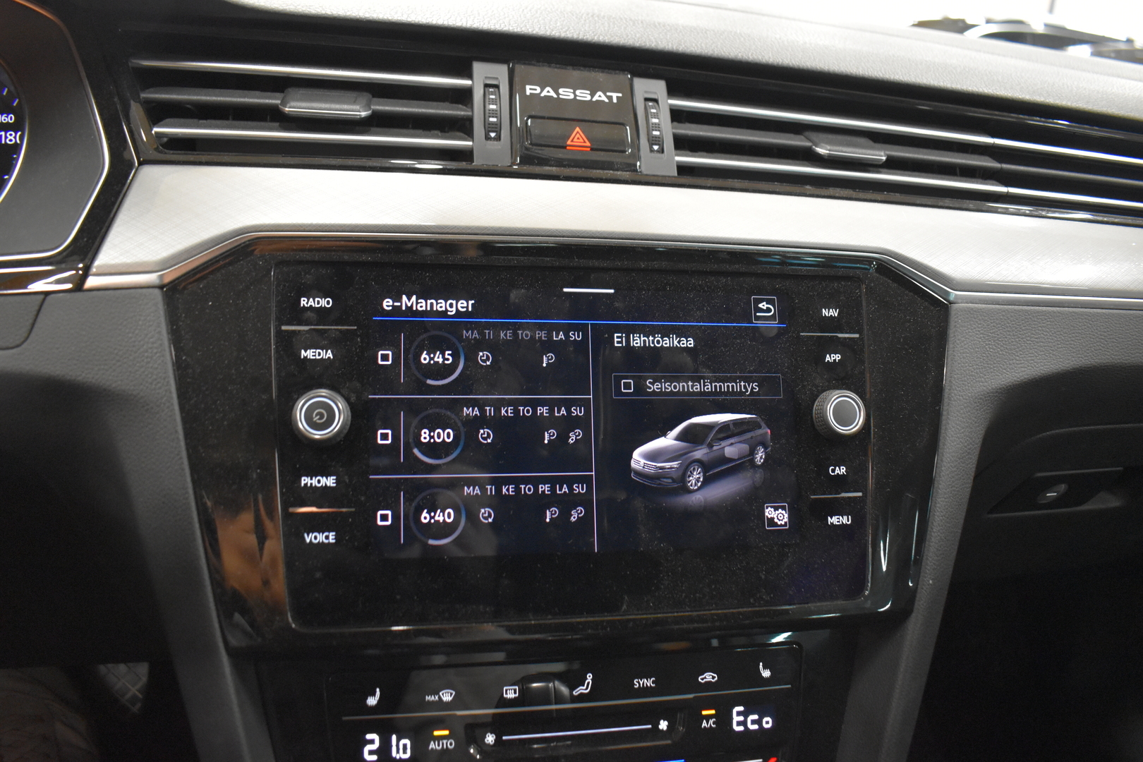 VOLKSWAGEN Passat 2021