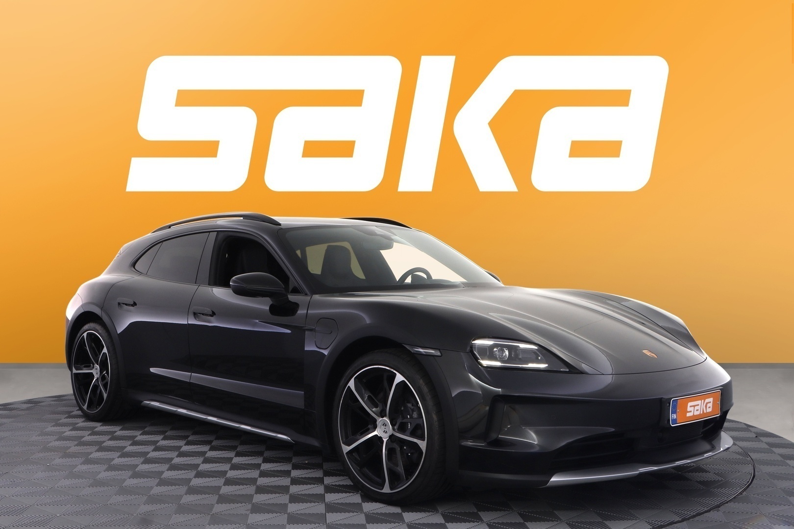 PORSCHE Taycan 2025