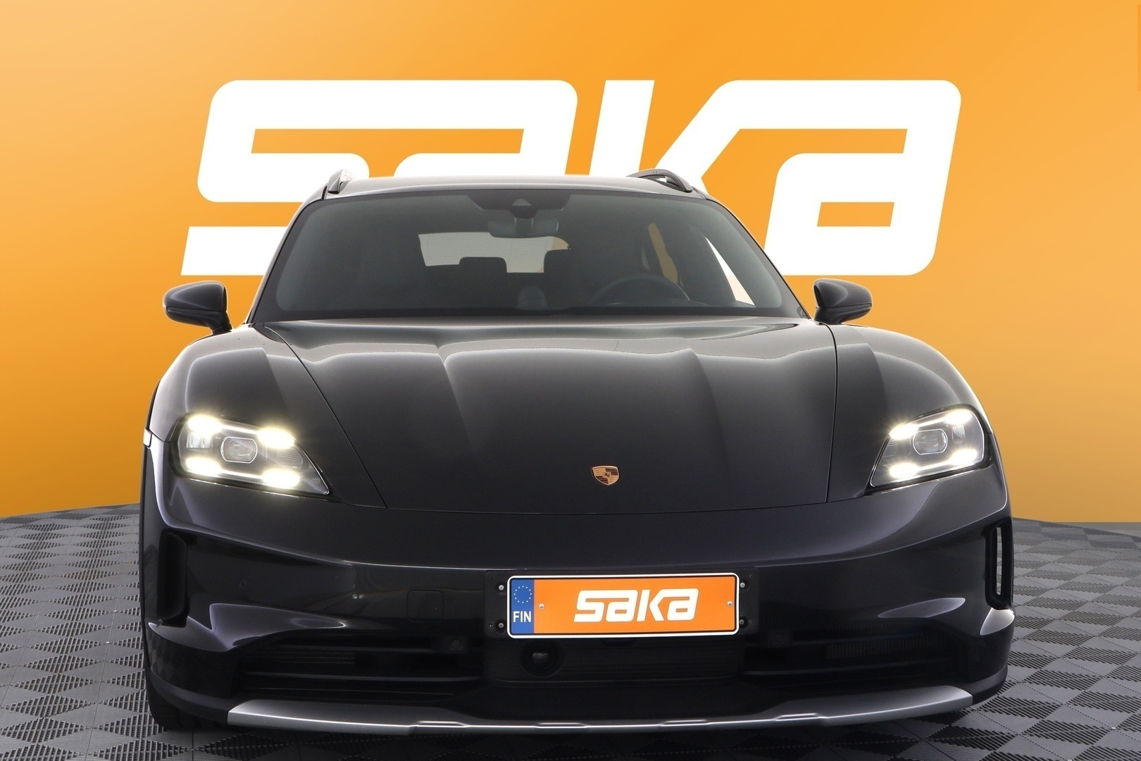 PORSCHE Taycan 2025