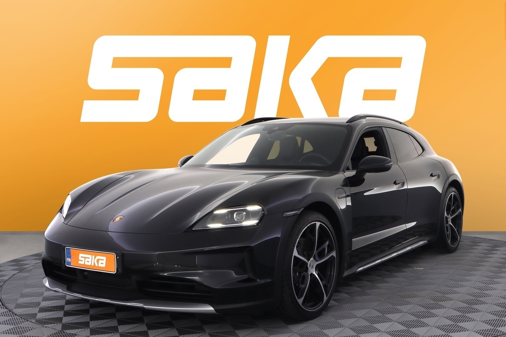 PORSCHE Taycan 2025