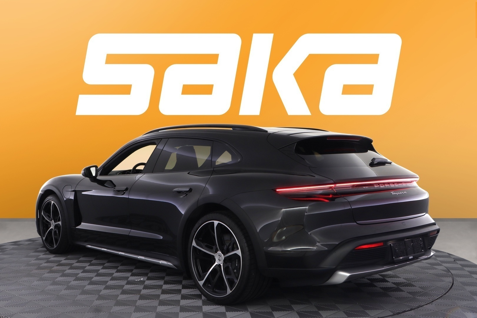 PORSCHE Taycan 2025