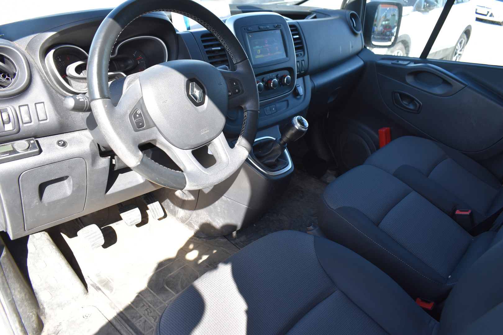 RENAULT Trafic 2021