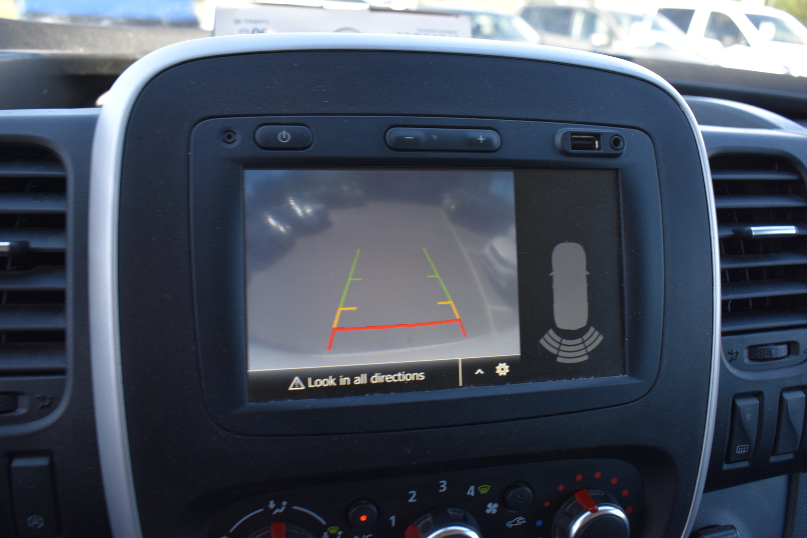RENAULT Trafic 2021